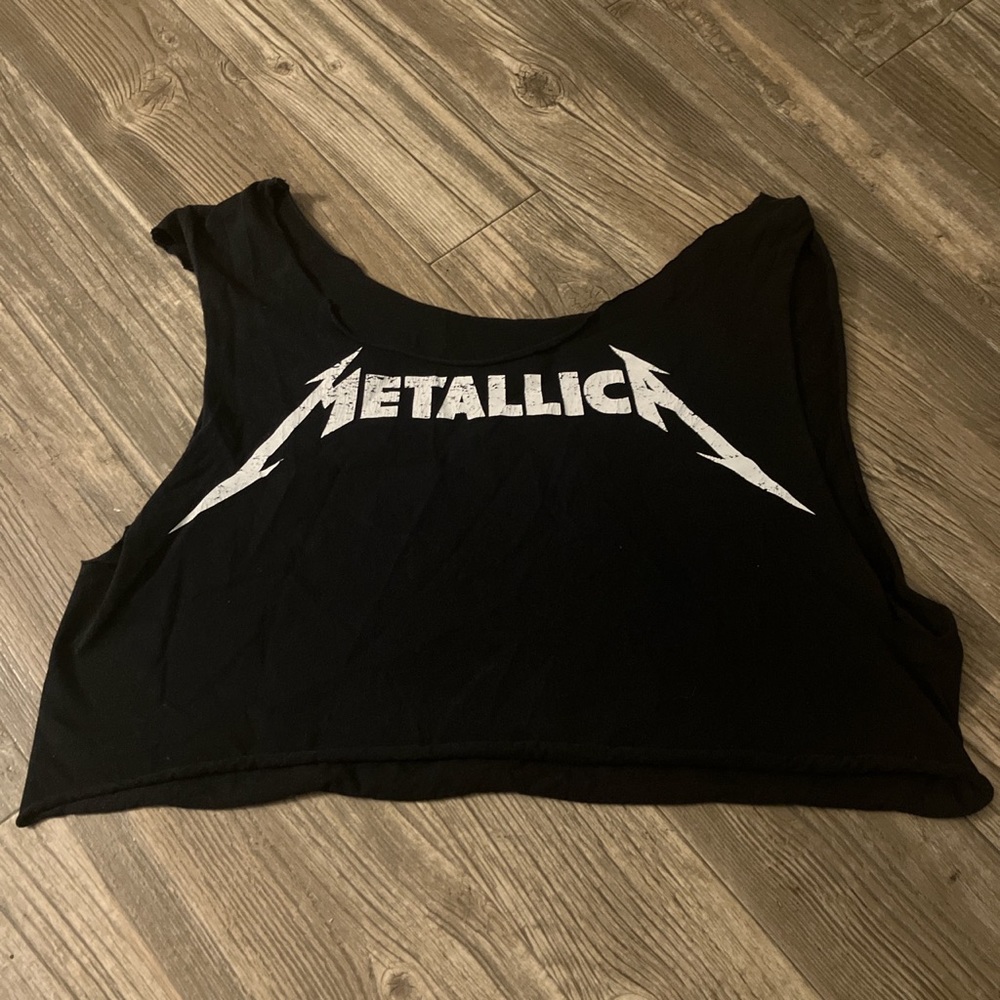 Metallica crop top